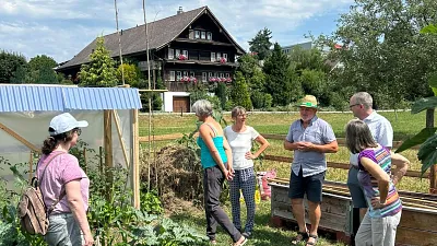 Gemeinschaftsgarten Bazenheid (Foto: Ursi Mettler) Gemeinschaftsgarten Bazenheid (Foto: Ursi Mettler)